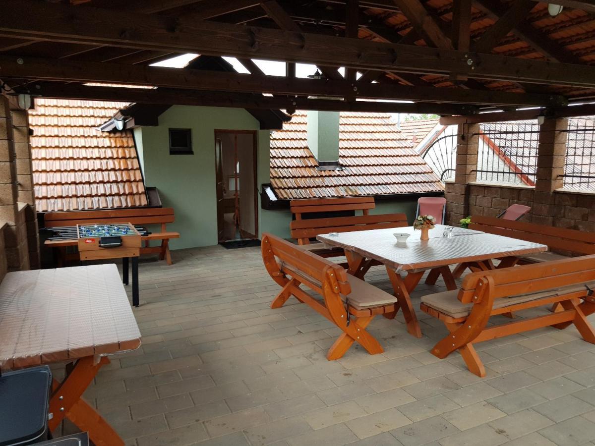 Sklep U Cejku Villa Mutěnice Exteriör bild