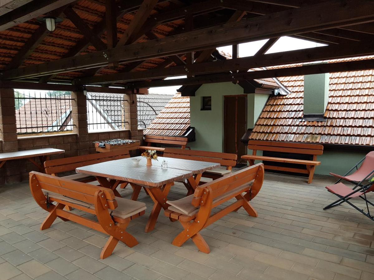Sklep U Cejku Villa Mutěnice Exteriör bild