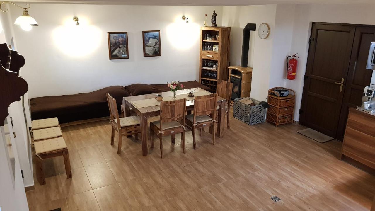 Sklep U Cejku Villa Mutěnice Exteriör bild
